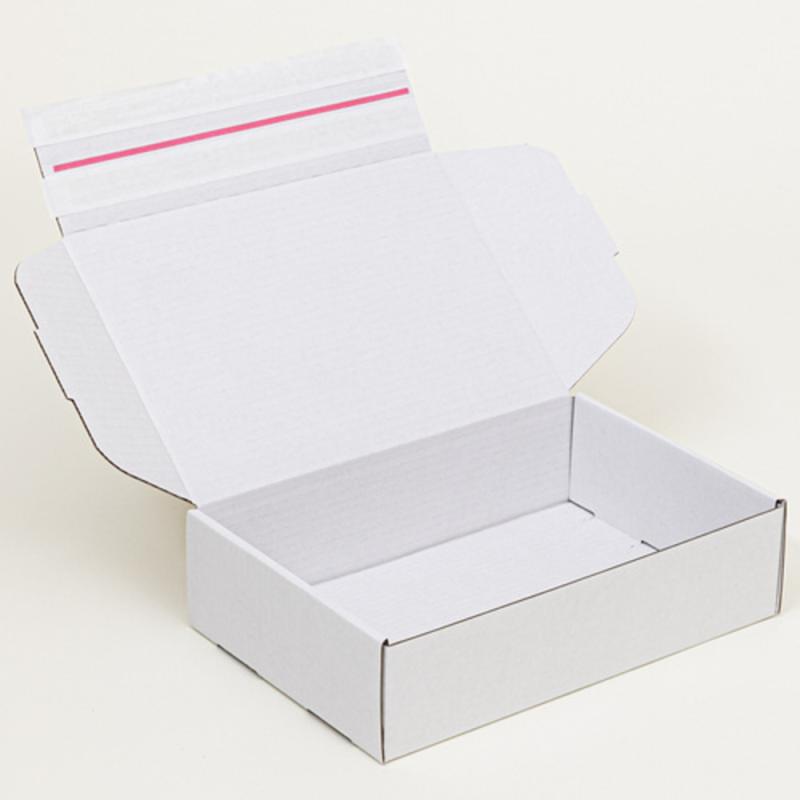 Poštová krabica s lepiacim a otváracím prúžkom 300 x 200 x 80 mm BIELA ELEGANCE